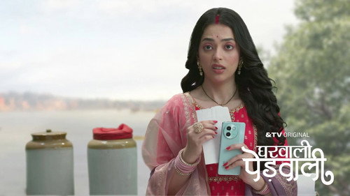 Latika and Saavi Write Love Letters to Jeetu still