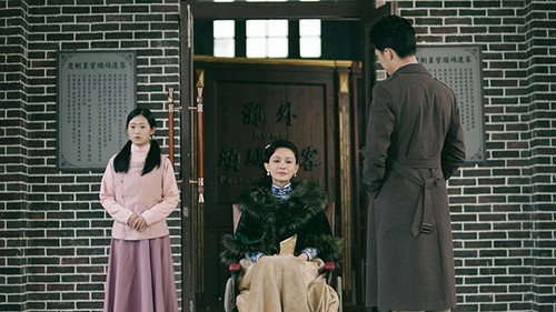 Episode 28 still