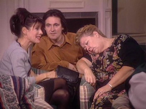 Un gars, une fille Season 3 Episode 15 - Le bénévolat - Chez le psy 8 - Au dépanneur