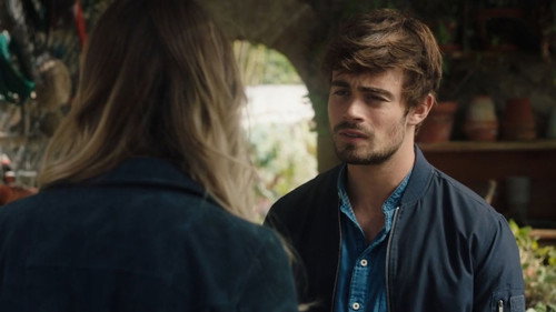 Ici tout commence Season 1 Episode 13 - Episode 13