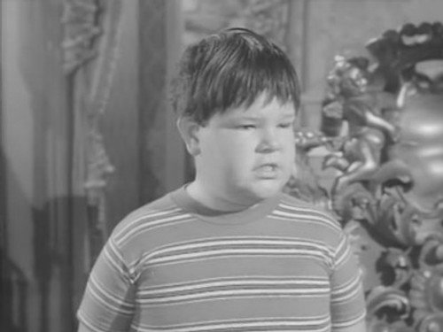 undefined Season 2 Episode 21 - Pugsley's Allowance