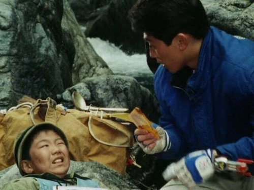 Chikyuu Sentai Fiveman Season 1 Episode 11 - Dangerous Treasure Hunting