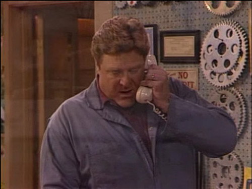 Roseanne Season 4 Episode 15 - The Back Story