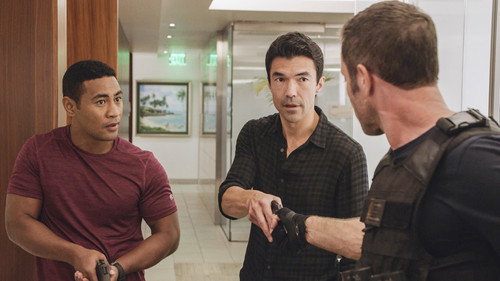 undefined Season 8 Episode 7 - Kau ka ʻonohi aliʻi i luna (The Royal Eyes Rest Above)