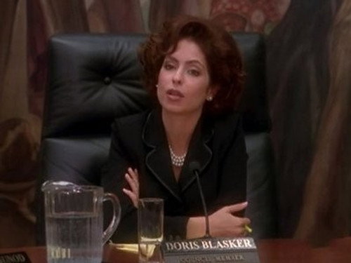 V.I.P. Season 2 Episode 8 - Val Goes To Town