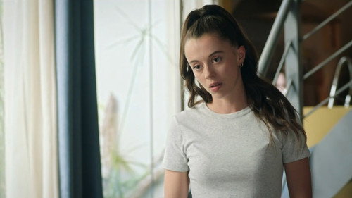 Episode 1809 still