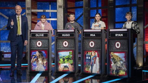 Hard Quiz Kids Season 3 Episode 1 - Ariana Grande, Fortnite, Doctor Who and Dinosaurs