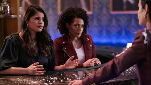 Charmed Season 4 Episode 8 - Unveiled