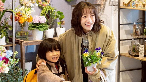 Episode 7 still