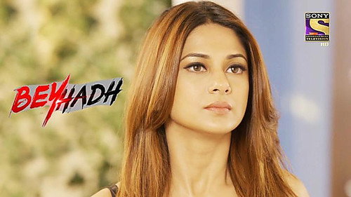 Vandana Dumps Trash On Saanjh's Head still