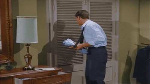 I Dream of Jeannie Season 1 Episode 9 - The Moving Finger
