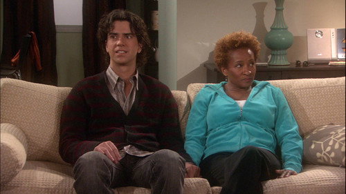 The New Adventures of Old Christine Season 3 Episode 9 - The Happy Couple