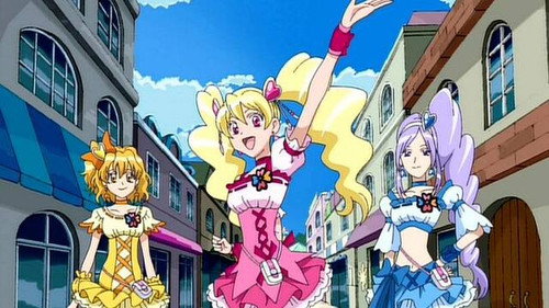 Fresh Precure! Season 1 Episode 5 - My Heart`s Racing at the Amusement Park! Those Trembling Dating Feelings!?