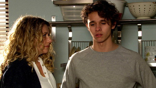 Episode 8386 (Wed 6th Feb 2019) still