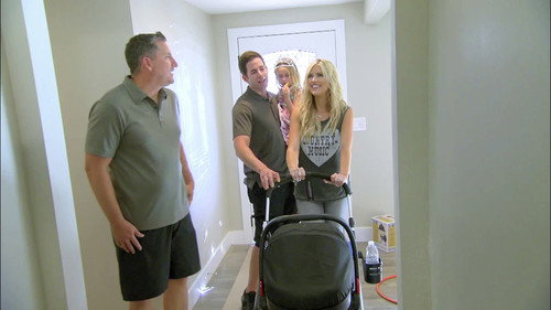 Flip or Flop Season 5 Episode 10 - Split-Level Falls