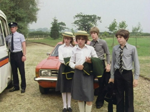 The Famous Five Season 2 Episode 4 - Five Are Together Again (1)