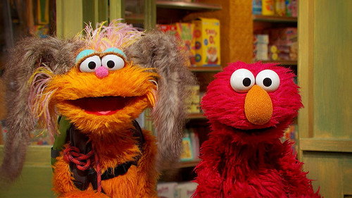 Sesame Street Season 49 Episode 19 - Walking the Dog
