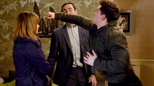 EastEnders Season 29 Episode 22 - 4582