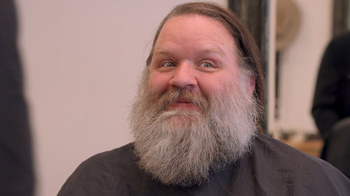 Queer Eye Season 9 Episode 10 - Merlin Gets a Makeover
