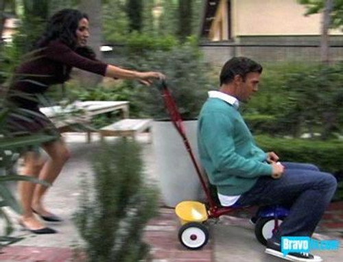 Flipping Out Season 2 Episode 8 - Back in the Market
