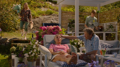 Neste sommer Season 12 Episode 5 - Community Work & Menstrual Cramps