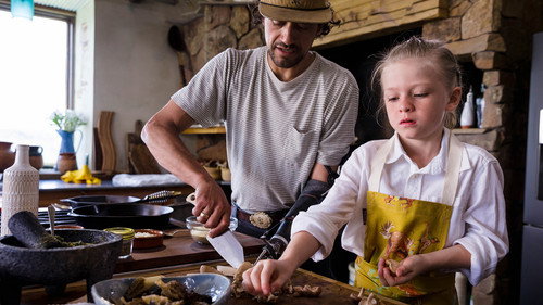 Big Sky Kitchen with Eduardo Garcia Season 1 Episode 2 - Eduardo's Pizza Party