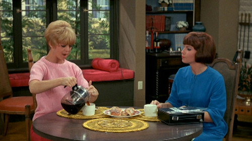 Good Morning World Season 1 Episode 2 - You Can't Say That About Me and Neither Can I