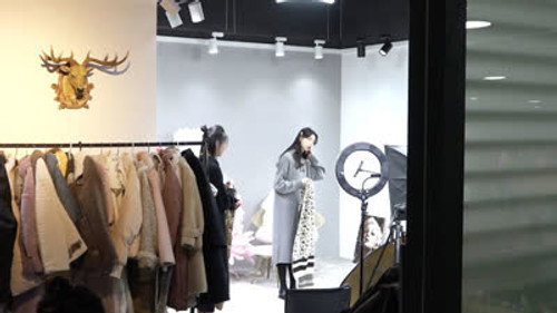 Asia Insight Season 8 Episode 5 - The Change in China's Online Video Bloggers