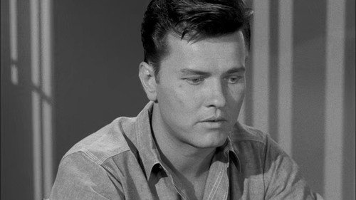 Perry Mason Season 6 Episode 5 - The Case of the Hateful Hero