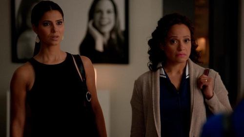 Devious Maids Season 1 Episode 7 - Taking a Message