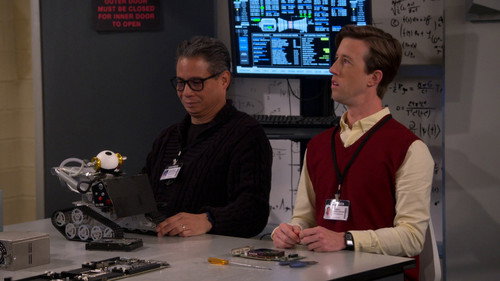 The Neighborhood Season 5 Episode 14 - Welcome to New Beginnings