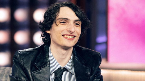 Finn Wolfhard, Gracie Lawrence, Tom Green still