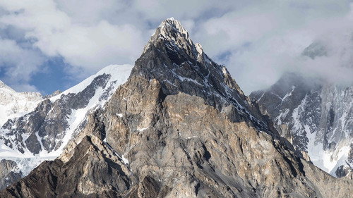 The Adventure Show Season 7 Episode 9 - Colin Prior - Mountain Man