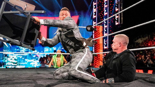 Raw Season 30 Episode 38 - September 19, 2022