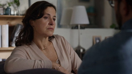 Episode 903 still