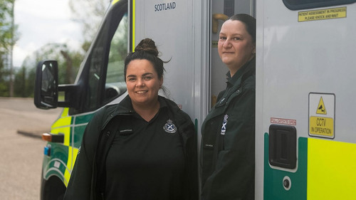 Paramedics on Scene Season 7 Episode 1 - Episode 1