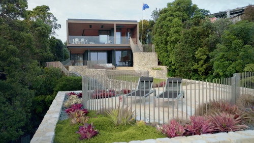 New Zealand's Best Homes with Phil Spencer Season 2 Episode 1 - Episode 1