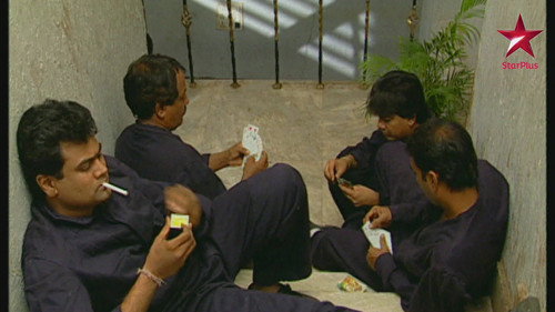 Kyunki Saas Bhi Kabhi Bahu Thi Season 1 Episode 28 - Hemant Gets Attacked