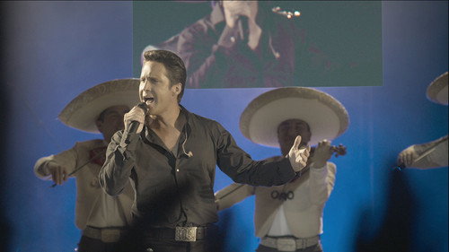 Luis Miguel: The Series Season 2 Episode 8 - Historia de amor