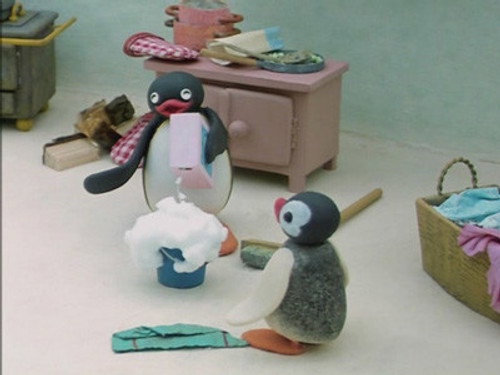 Pingu Season 2 Episode 25 - Pingu Helps Around the House