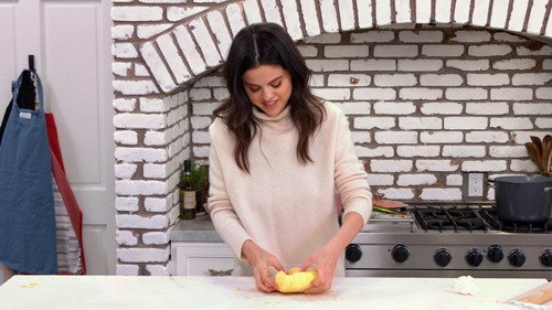 Selena + Chef Season 2 Episode 8 - Selena + Evan Funke