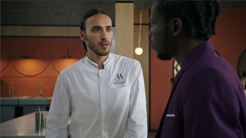 Episode 1028 still
