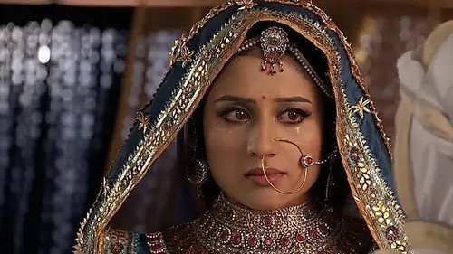 Jalal orders to bury Moti alive