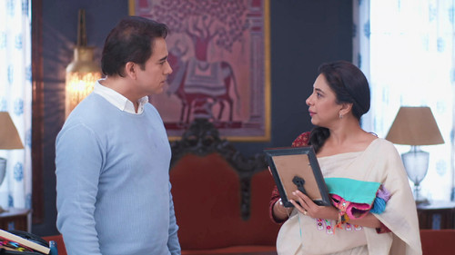 Anupama Learns Digvijay's Past