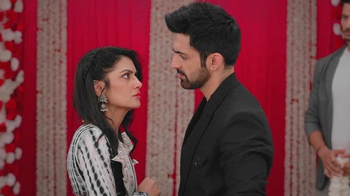 Amruta is devastated by Virat's words