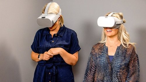 Background image for Steph and Nicola