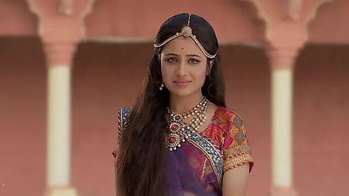 Jalal throws a knife towards Ataga